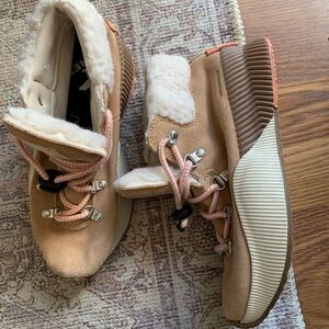 Sorel Like New Shoes Ankle Boots Brown Pink Women Size 5 Winter Boots Snow